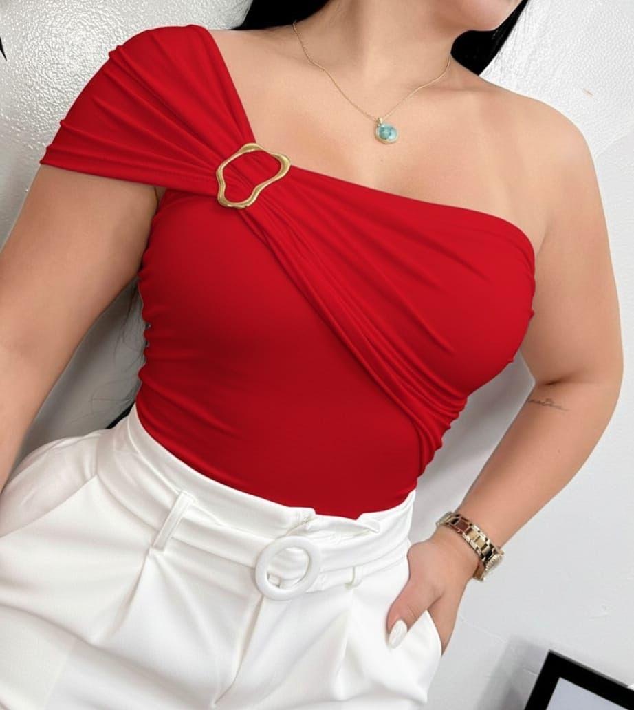 Body’s detalle dorado 